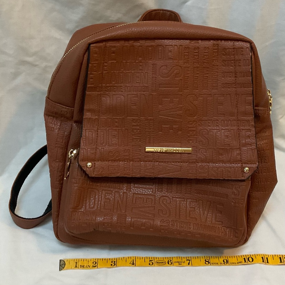 Steve Madden Brown Faux(?) Leather Backpack Purse Gold EUC - Picture 4 of 10